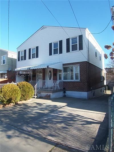 1st image of 206 Throgs Neck Blvd