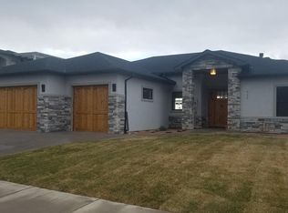 925 San Sophia Dr, Montrose, CO 81403