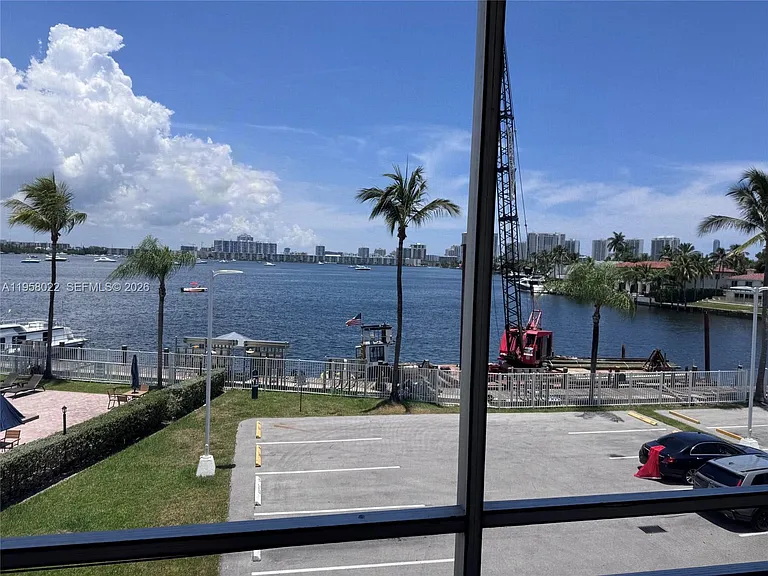 2821 N Miami Beach Blvd #3L — Photo 6
