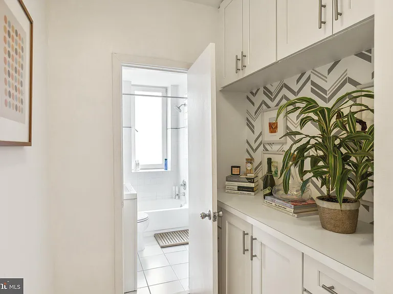 51 Randolph Pl NW #304 — Photo 14