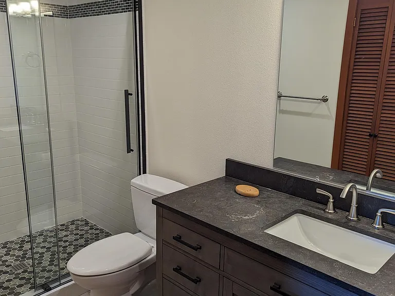 2136 NW Jetty Ave — Photo 22