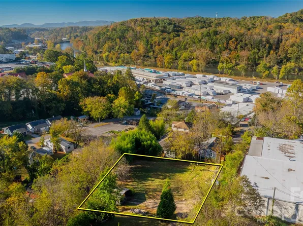 15 S Lane Ave, Asheville, NC 28806
