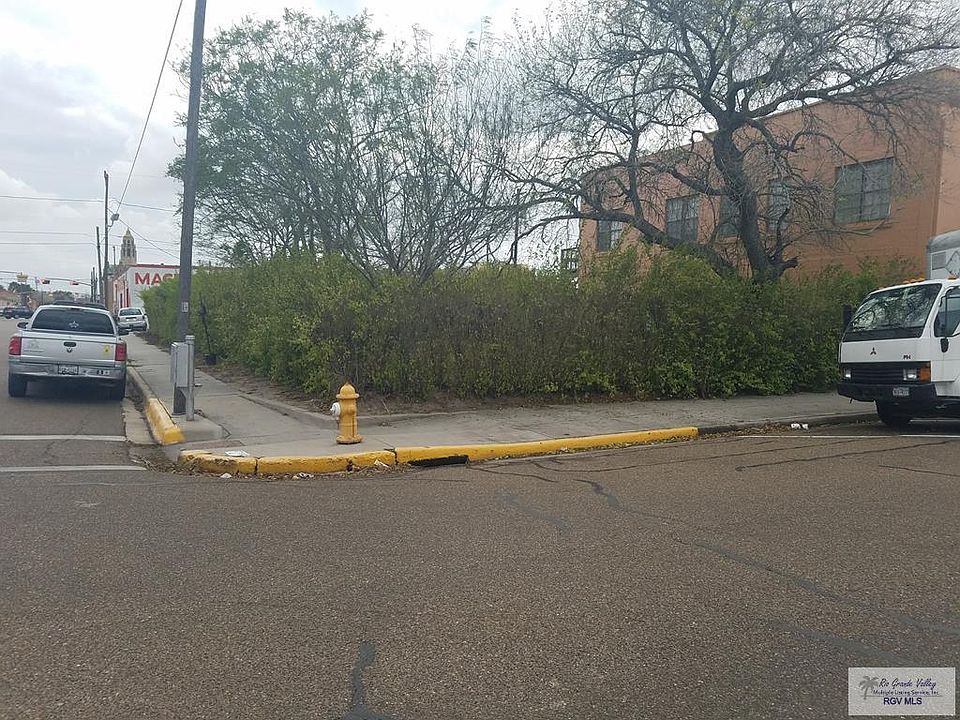 1st image of 401 W Van Buren Ave