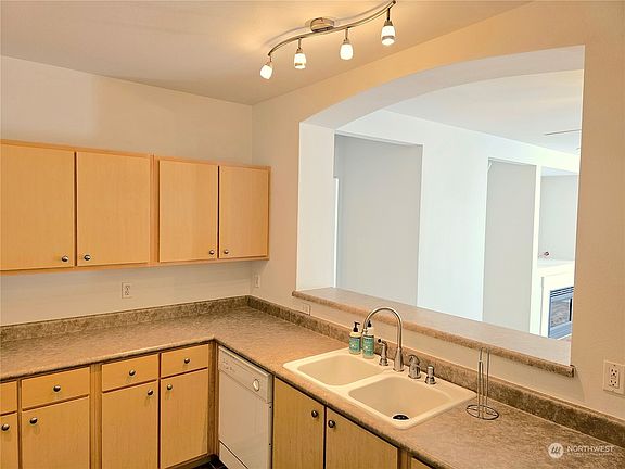 4th image of 13301 SE 79th Place #C308