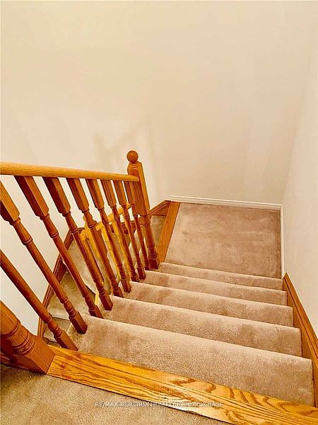 Oakville Townhouse for rent - 2 Bedrooms — photo 3