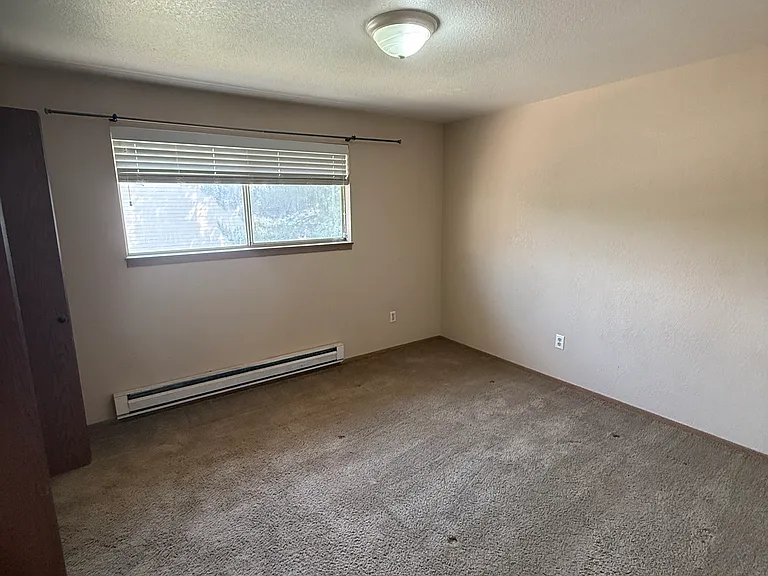 2280 S Salmon Ln — Photo 6