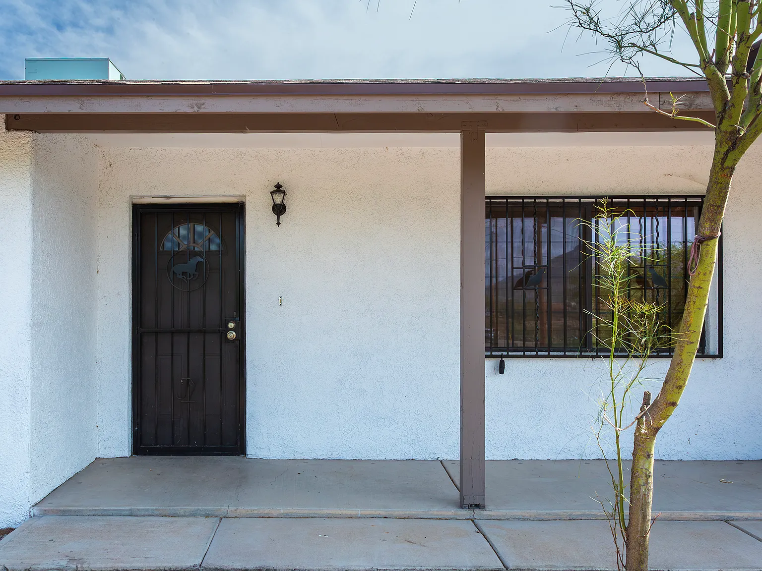 3 bed, 1417 sqft, $1,900 — Photo 2