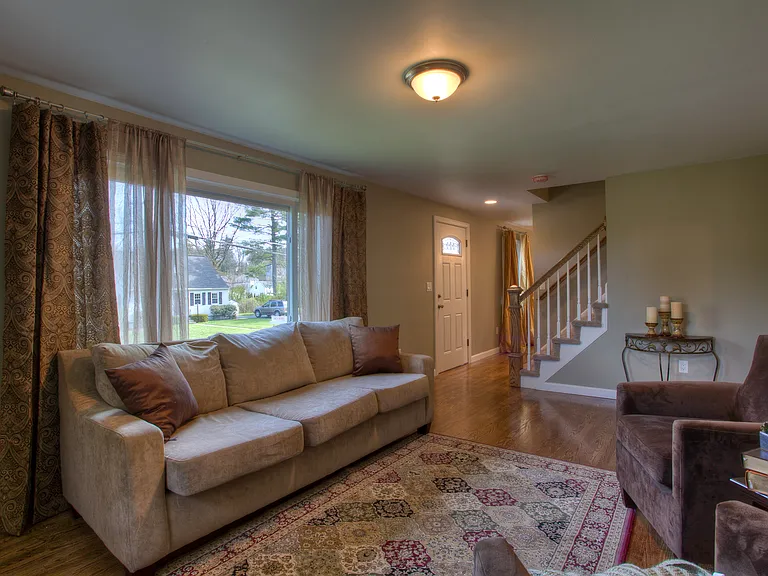9 Timberline Dr — Photo 11