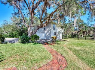 3595 Hidden River Rd #B, Sarasota, FL 34240