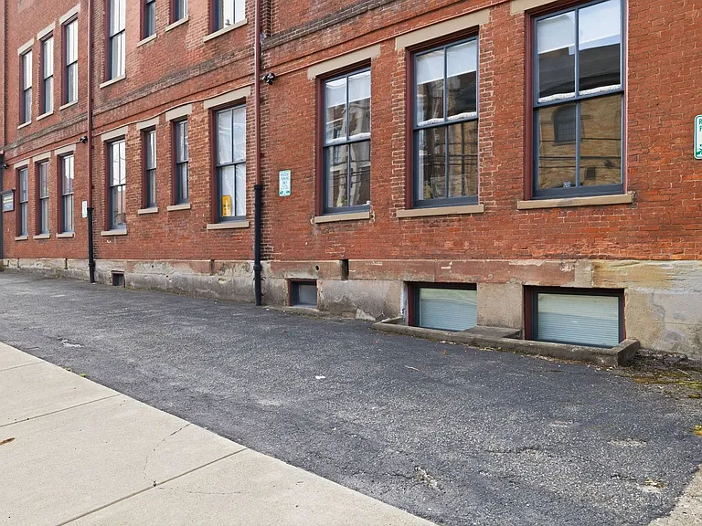 910 Bingham St #A — Photo 33