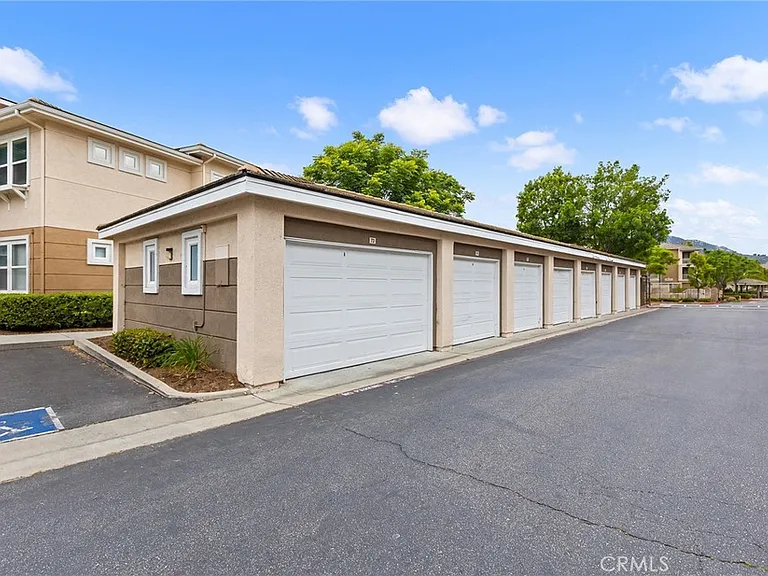 31239 Taylor Ln — Photo 5