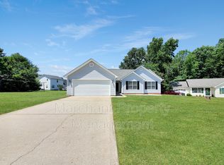 3 Lawrence Ward Ct, Fountain Inn, SC 29644