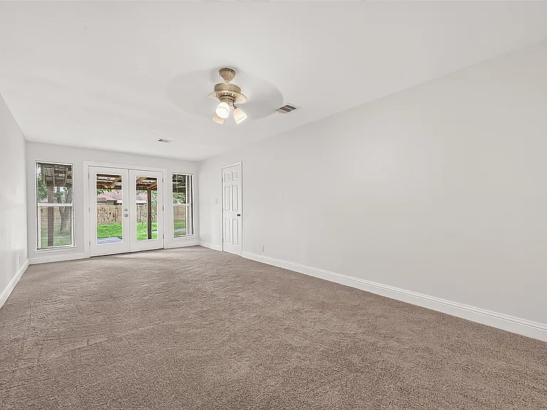 509 Southern Oaks Dr — Photo 18