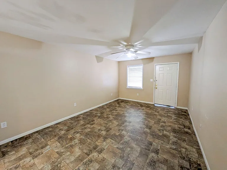 3521 Central Blvd — Photo 3