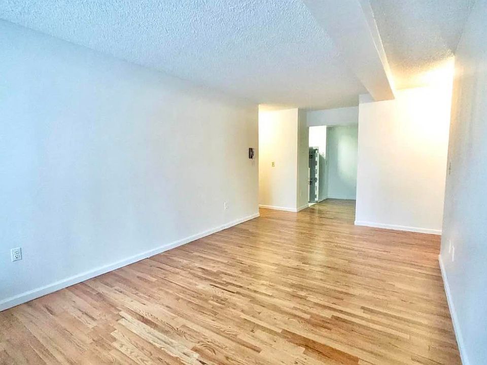 1st image of 347 W 51st St #2B
