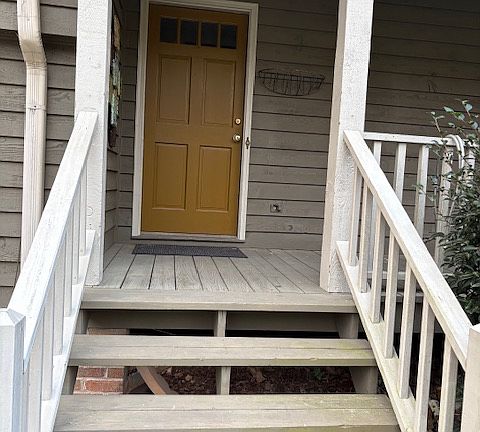 2nd image of 1377 Jessica Ln
