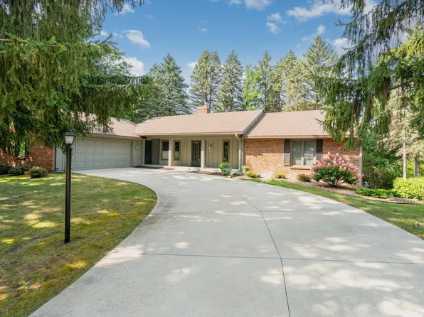 7880 Somerset Rd, Woodbury, MN 55125