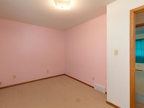 3rd image of 209 Shirley Ave