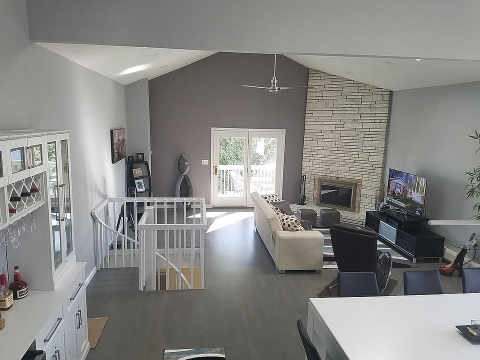 2nd image of 36 Burnett Rd #36