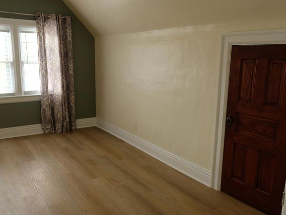 5th image of 573 Auburn Ave #4