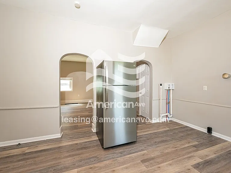 751283_008_kitchen_8.jpg