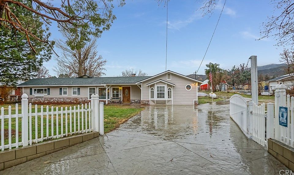 8744 Leona Ave, Leona Valley, CA 93551 | Zillow