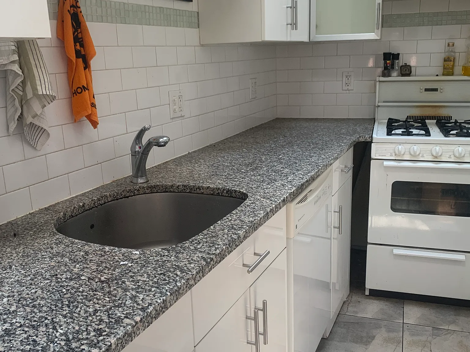 2 bed, $2,650 — Photo 2