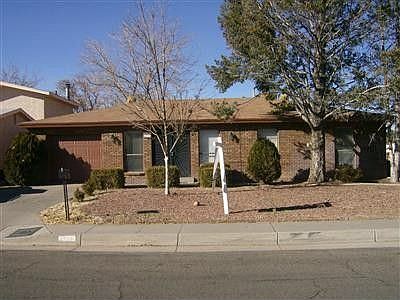 1st image of 4725 Jennifer Dr NE