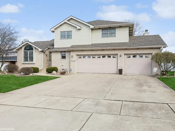 3133 Peschel Ct, Dyer, IN 46311