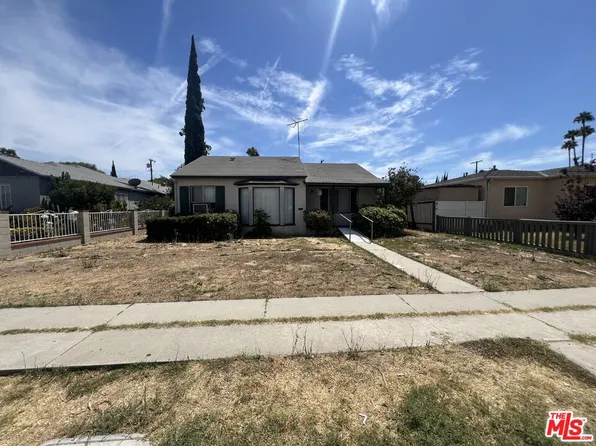 19952 Vanowen St, Winnetka, CA 91306