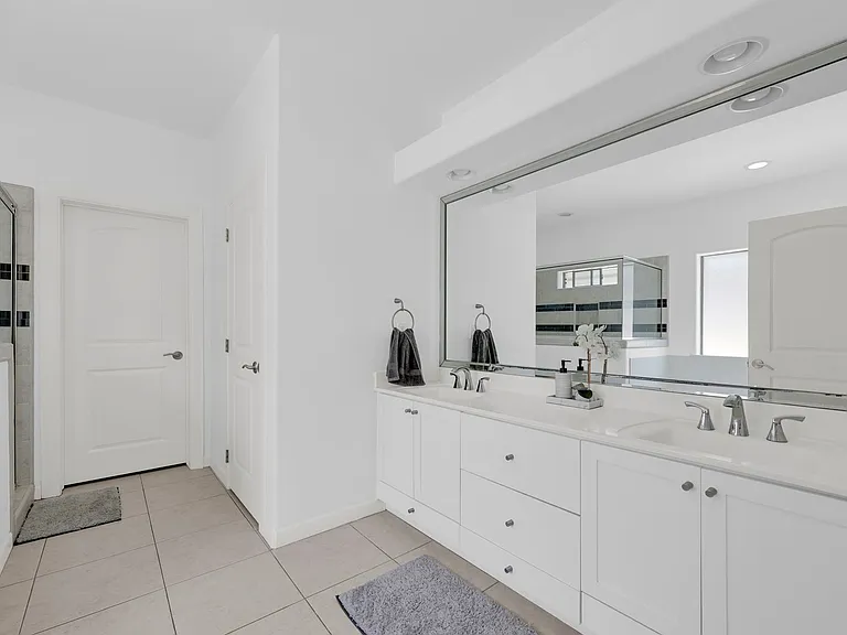 612 E Thornhill Ave — Photo 18