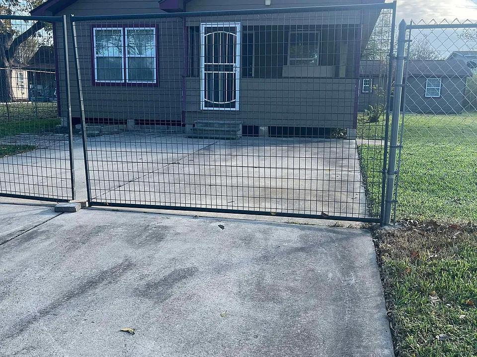 809 4th Ave N
