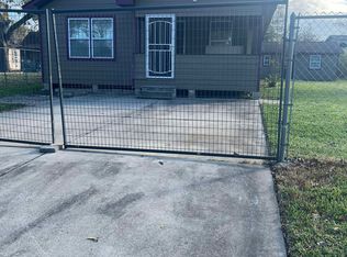 809 4th Ave N, Texas City, TX 77590