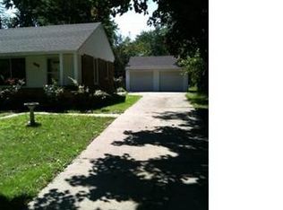 17137 Birwood Ave, Beverly Hills, MI 48025