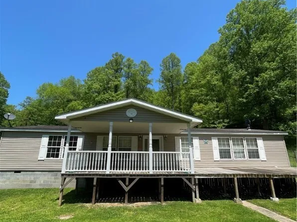 42313 Pond Fork Rd, Wharton, WV 25208