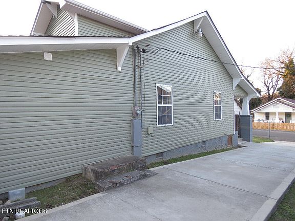 5th image of 3732 Catalpa Ave