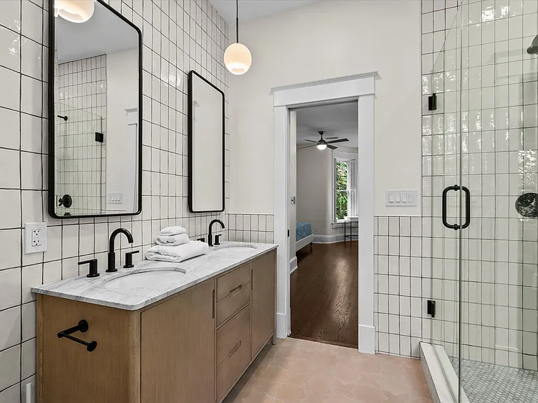 1754 Park Rd NW — Photo 21