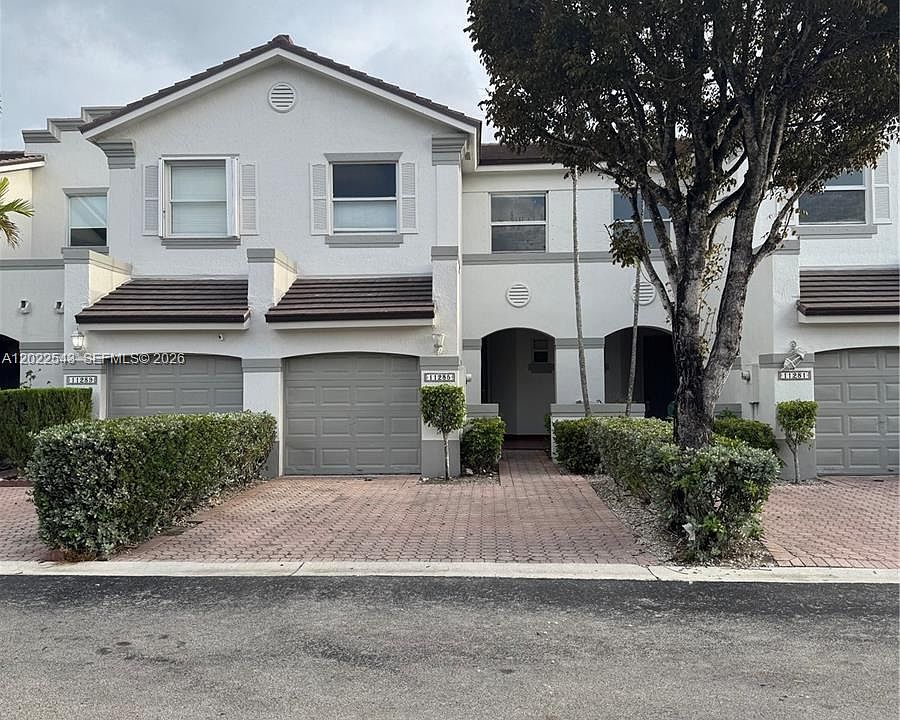 1st image of 11285 NW 42nd Ter