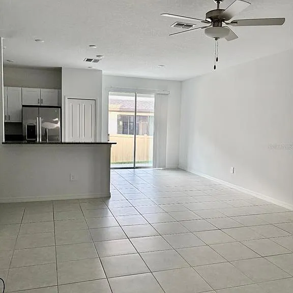 10321 Trumpet Honeysuckle Way — Photo 3