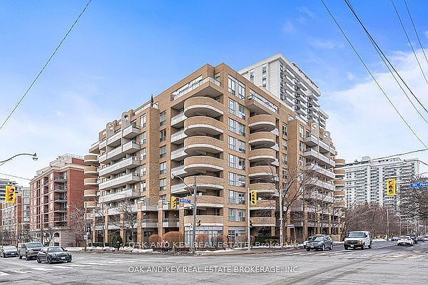 1st image of 245 Davisville Ave #613