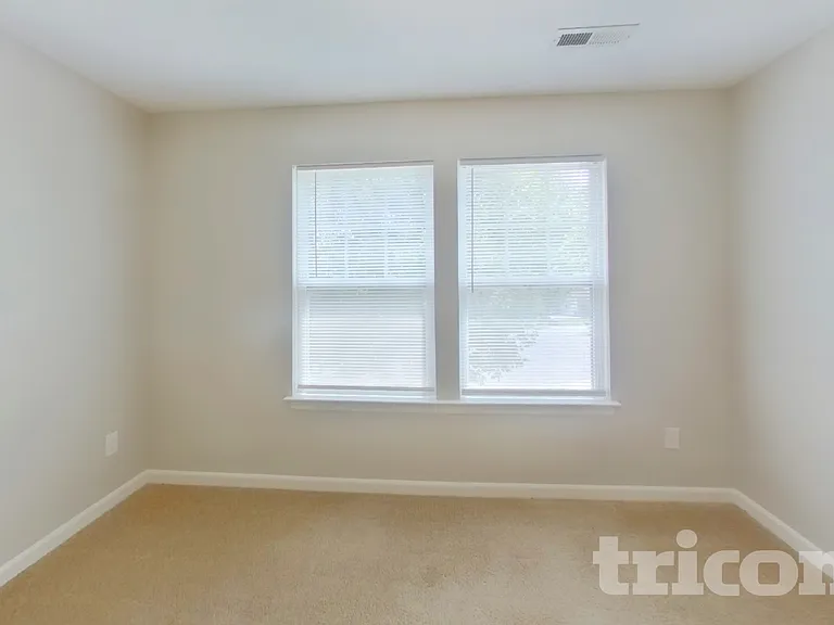 501 Sawtooth Oak Dr — Photo 6