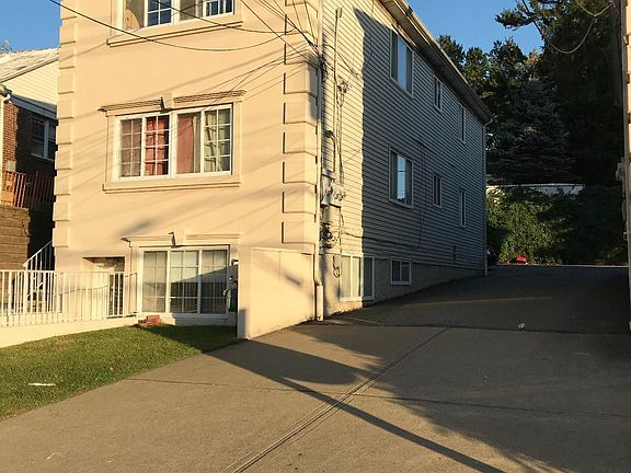 4th image of 1152 Victory Blvd # Ground