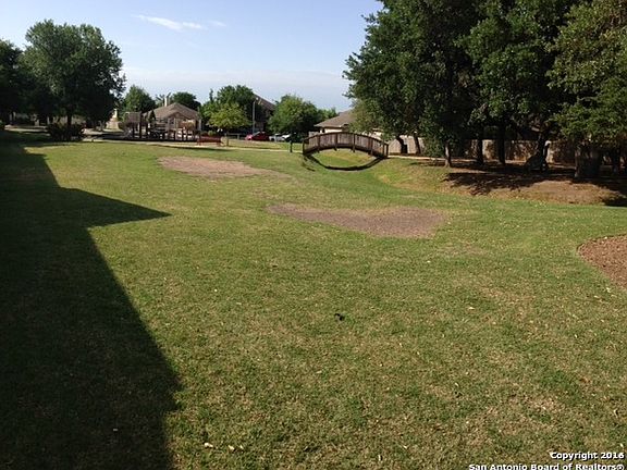 5th image of 532 Thurber Dr