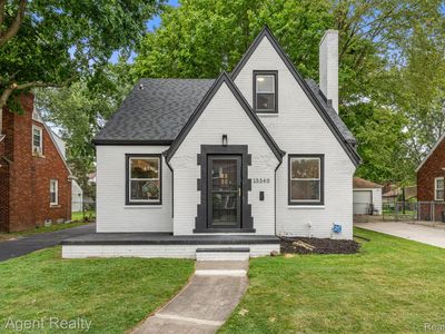 15540 Camden Ave, Eastpointe, MI, 48021