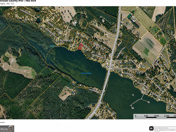 5th image of Lakeshore Dr N