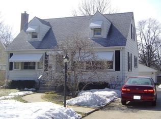 232 S Yale Ave, Addison, IL 60101