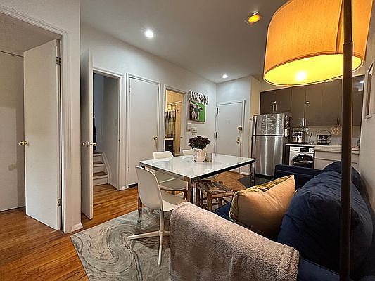 1st image of 286 E 2nd St APT 1A