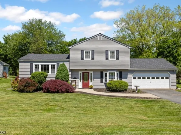 6 Partridge Run, Washington Twp., NJ 07882