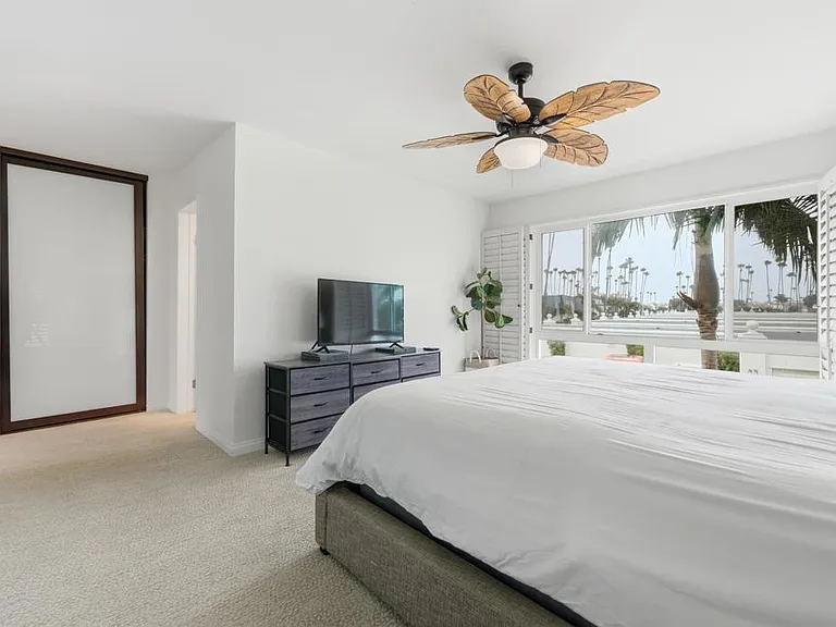 48 Antigua Ct — Photo 26