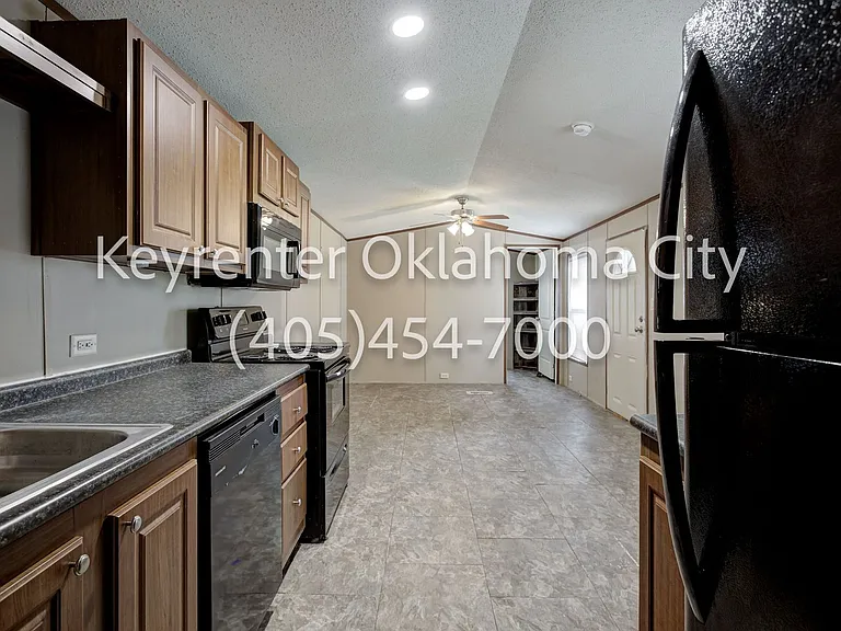 3508 N Douglas Blvd #13 — Photo 13